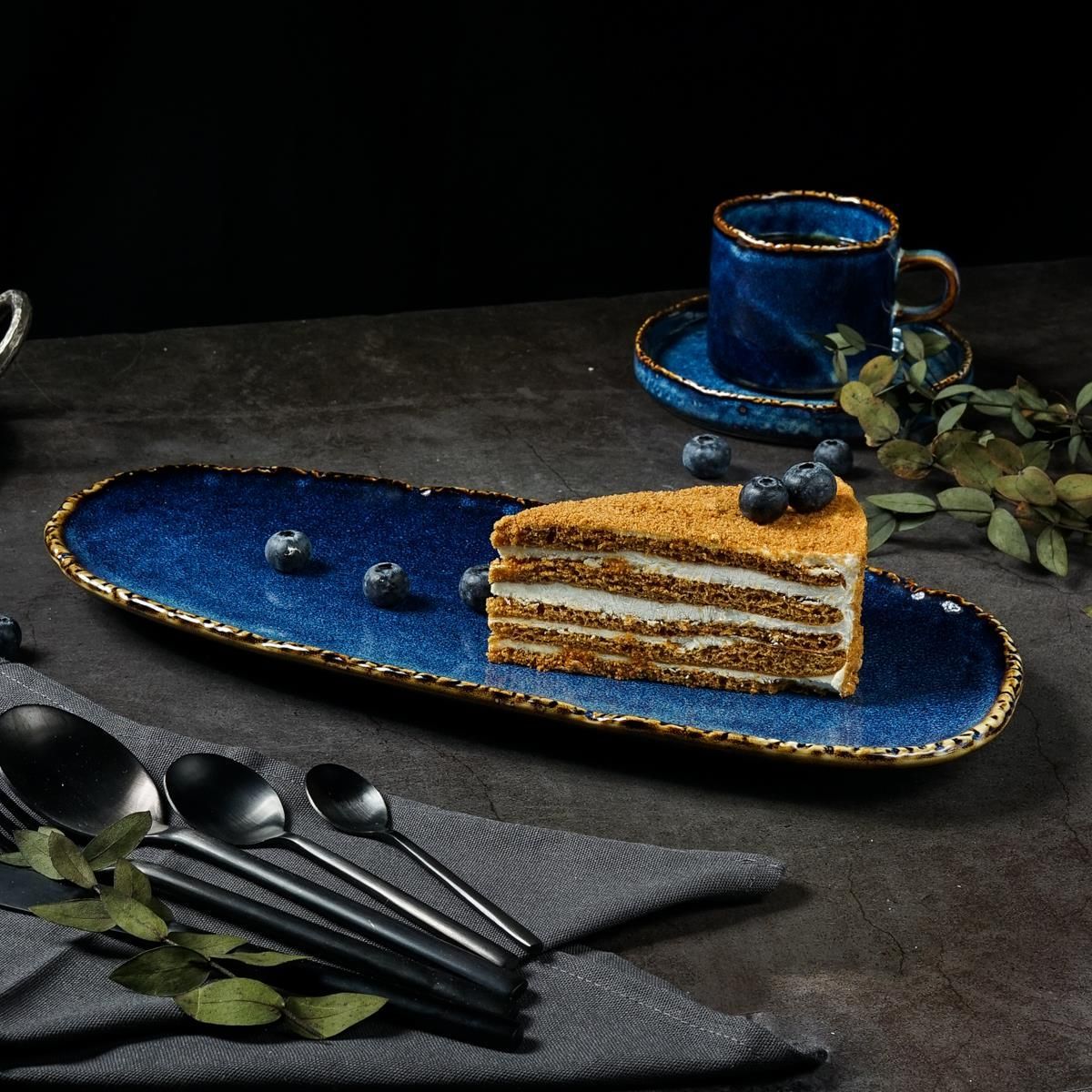Блюдо овальное Aqua Blue 350*150 мм, фарфор P.L. Proff Cuisine ZA0309-13-A