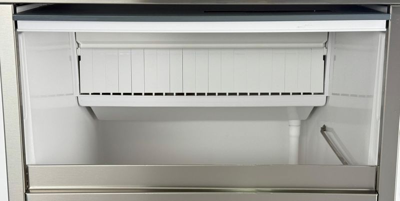 Льдогенератор Apach Cook Line кубик - гурме ACB4625B W